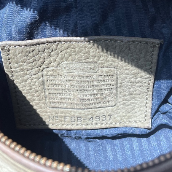 ON HOLD vintage coach sonoma fishing creel in SAGE nubuc suede - Picture 4 of 9